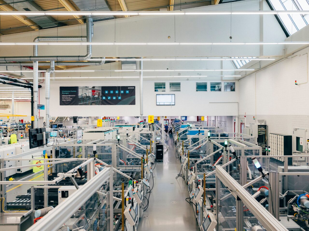 Automated production line at Siemens in Erlangen